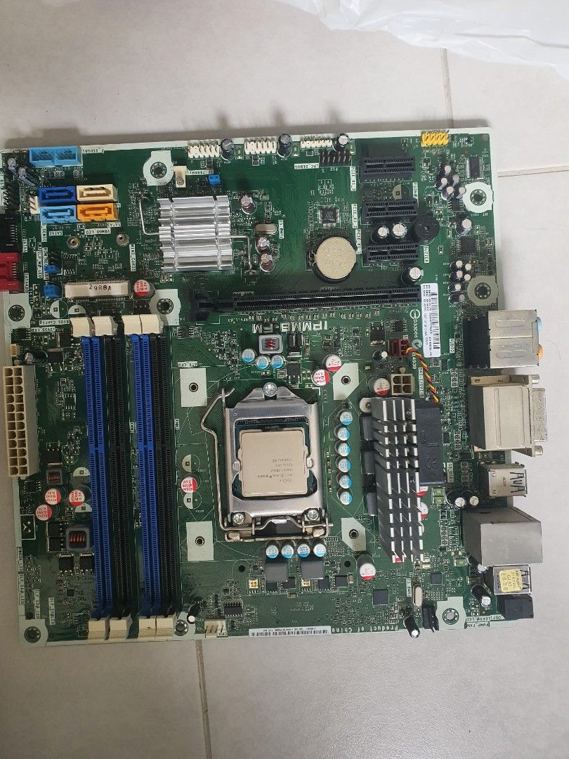Intel Motherboard + CPU + 4 Ram.468315361720422400