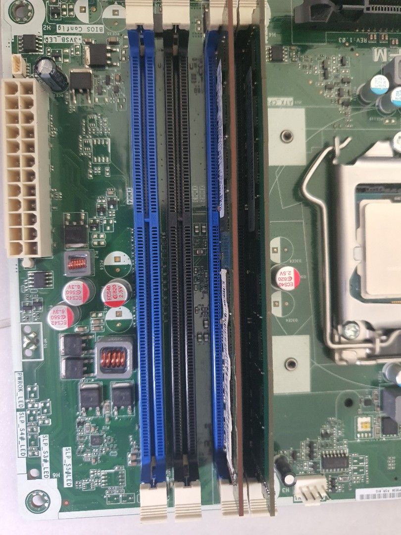 Intel Motherboard + CPU + 4 Ram.468315361720422402