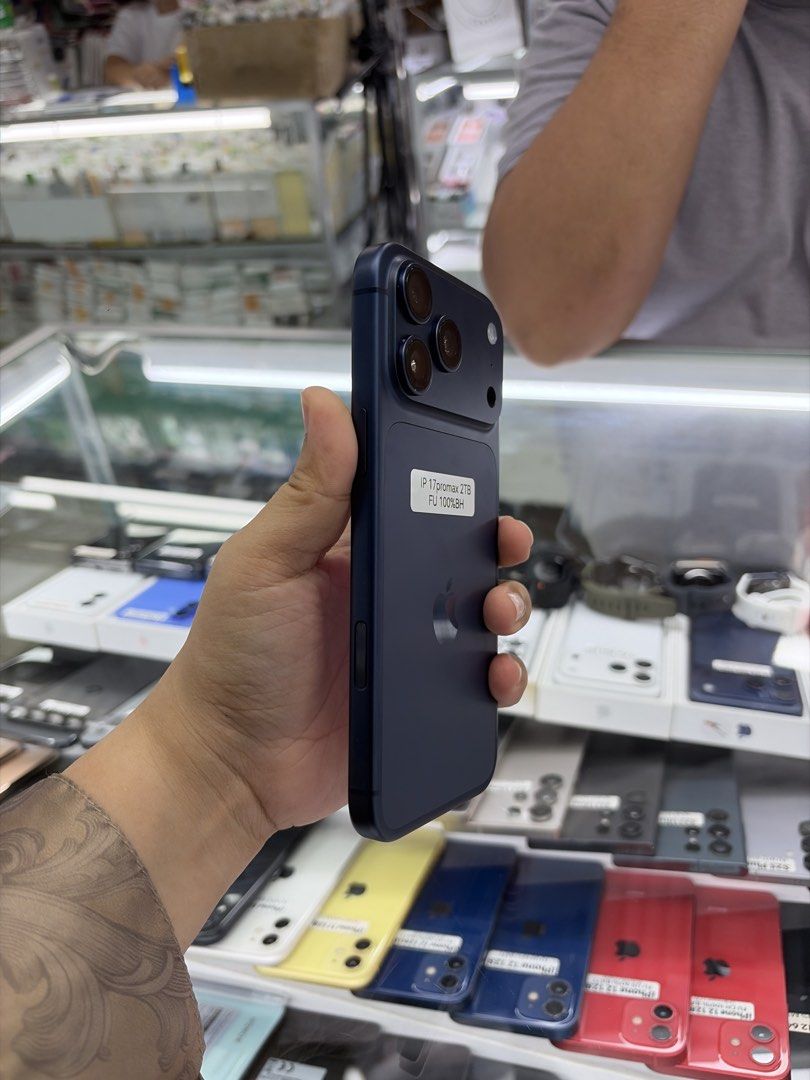Iphone 17 Pro Max 2TB 100% batt FU NTC No issue (Category: iPhone 17 Series) located in San Juan City. Submitted by keannagadgetph (Listing ID 1440889829, Image 2). Description: Available Units for today's POST! Iphone 17promax / 2TB / NTC Variant / FU / Box - any colors available (price may vary) - good condition - 99% Makinis - 100% battery - NTC Variant - No Repair ~ Accepting SWAP / TRADE IN / INSTALLMENT / BINTA UNIT ~ CASH ON DELIVERY METRO