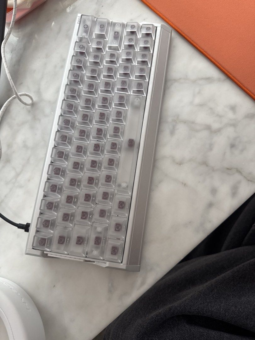 IQUNIX EV63 White Knight468429671833937921