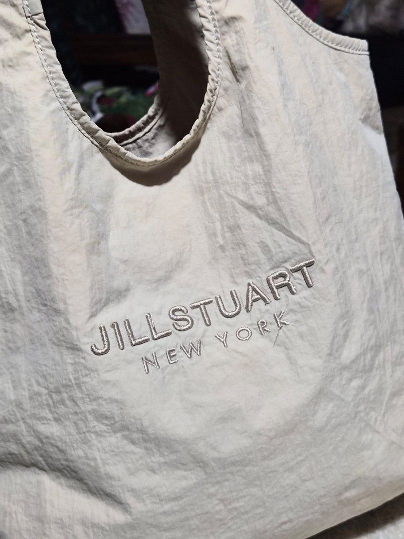 Jill Stuart New York Tote Bag (Category: Everything Else Others) located in Mandaue City. Submitted by chuchi152615 (Listing ID 1440839428, Image 2). Description: - Brand: Jill Stuart New York - Color: Light Beige - Design: Simple and functional - Use: Great for everyday or shopping - Features: Easy to carry, durable material.
