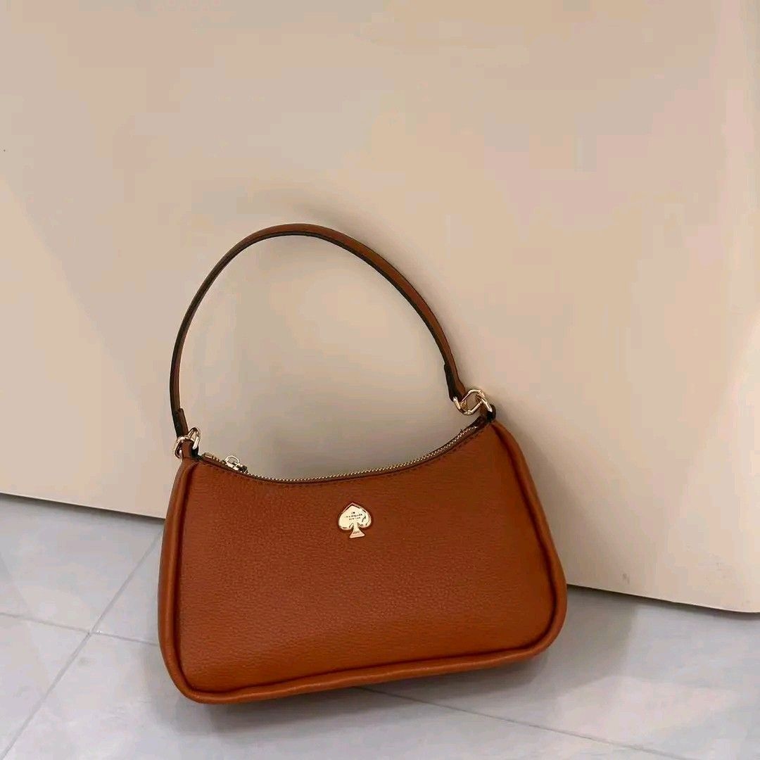 Kate Spade Kayla Small Convertible Shoulder Bag (Category: Shoulder Bags) located in Manila. Submitted by rcwessential (Listing ID 1440934400, Image 3). Description: .