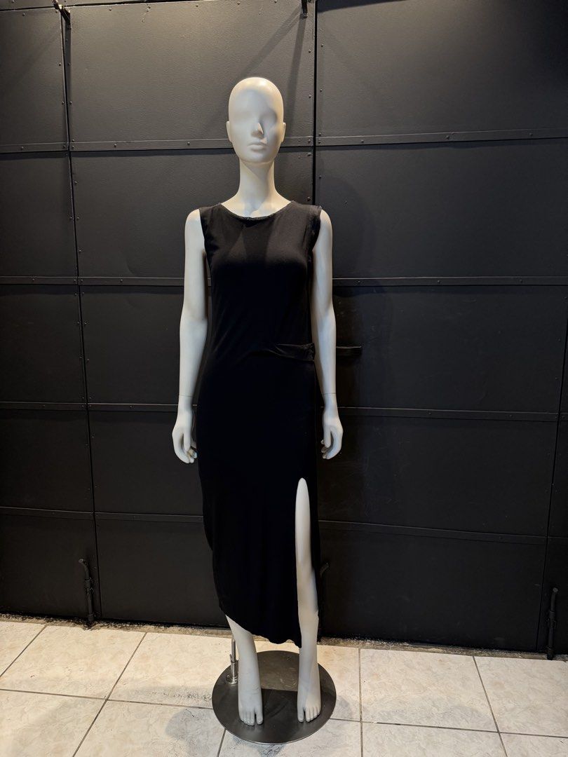LANVIN SILK MIDI DRESS WITH FRONT SLIT (Category: Dresses) located in Pasig City. Submitted by vetementsdemanila (Listing ID 1440913180, Image 2). Description: LANVIN SILK MIDI DRESS WITH FRONT SLIT New without tags Size: MEDIUM (Runs small, will fit XS-SMALL) Bust: 34 inches Waist: 30 inches Length: 48 inches P2750 PLUS SHIPPING.