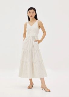 (Category: ) located in . Submitted by dressmeprettyy (Listing ID 1440779342, Image 1). Description: .