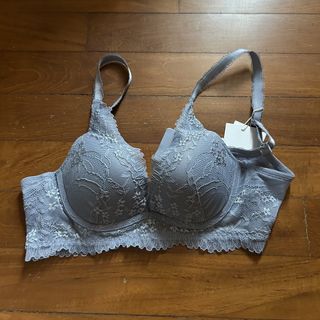 (Category: ) located in . Submitted by shiopea (Listing ID 1440881816, Image 1). Description: .