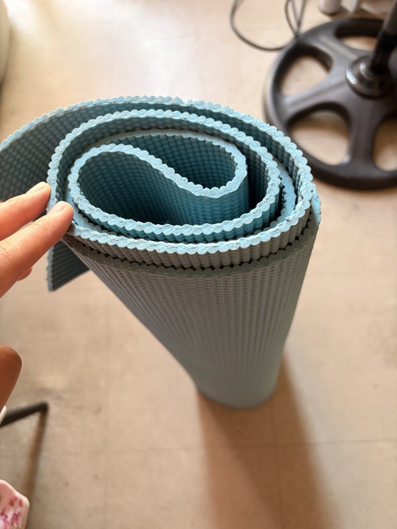 Light Blue Yoga Mat (Category: Exercise Mats) located in Quezon City. Submitted by martinatrajano (Listing ID 1440827917, Image 1). Description: - Light blue yoga mat - Soft, thick and textured surface for enhanced grip - Rolls up easily for storage and transport - Ideal for home workouts or studio sessions - Provides comfort during exercise.