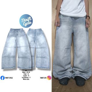 (Category: ) located in . Submitted by thrift.cycle (Listing ID 1440923901, Image 1). Description: .