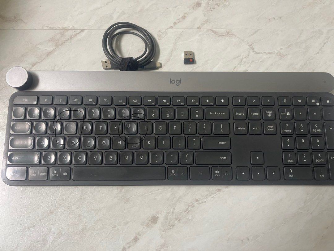 Logitech CRAFT Wireless Keyboard with Creative Input Dial468188039837143040