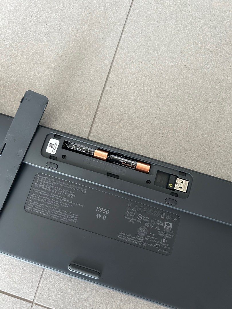 Logitech K950 Wireless Keyboard468934670251479042