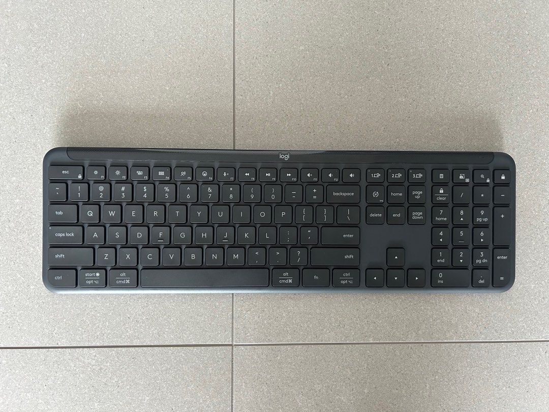 Logitech K950 Wireless Keyboard468934670251479040