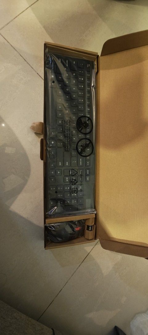 Logitech Wireless Keyboard and Mouse Combo468690249659852800