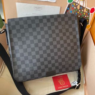 （分類：）位於 。 由 santanaev 提交（商品編號 1440817276，圖片 1）。簡介： 。