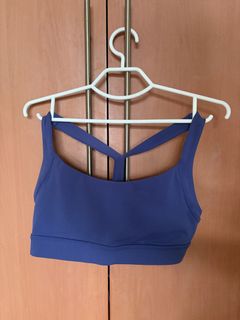 (Category: ) located in . Submitted by helpmegetridofmyclothes (Listing ID 1440805432, Image 1). Description: .