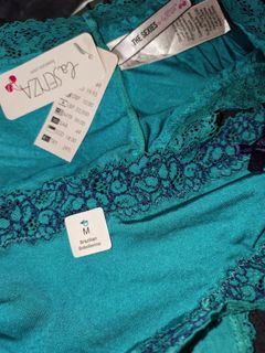 MEDIUM PANTIES COLLECTION  Collection item 2