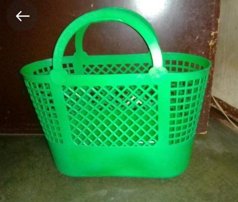 Market Basket (Green XL) (Category: Gift Baskets & Hampers) located in Quezon City. Submitted by iam_mijo (Listing ID 1440825822, Image 2). Description: Market Basket Brand: Sunnyware Material: Plastic Green color Huge size (like xl) Never used (naitago lang) It was cleaned already Made in the Philippines *Yellow Basket also available (L size), different design (used) Same day delivery via Lalamove* or you may book a delivery service of your choi