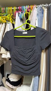 (Category: ) located in . Submitted by zy__clothes (Listing ID 1440882680, Image 1). Description: .