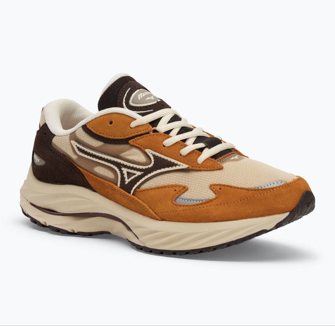 Mizuno Wave Rider Βeta (Category: Sneakers) located in Quezon City. Submitted by k_p13 (Listing ID 1440910625, Image 2). Description: Mizuno Wave Rider Βeta Size 9 US ₱4,000 only Worn twice, like brandnew condition No box, will provide replacement Bought from Osaka Shinsaibashi branch Rfs: too many pairs Loc: QC .