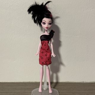 (Category: ) located in . Submitted by curiousdollstore (Listing ID 1440843607, Image 1). Description: .