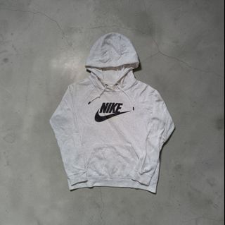 (Category: ) located in . Submitted by theclocothriftstore (Listing ID 1440765398, Image 1). Description: .