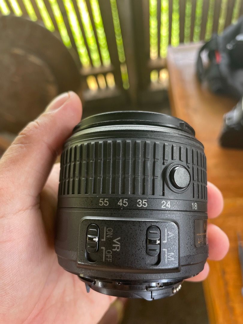 Nikon 18-55mm | 3.5-4.5 (Category: Lens & Kits) located in Caloocan City. Submitted by nino.xposure24 (Listing ID 1440923027, Image 2). Description: .