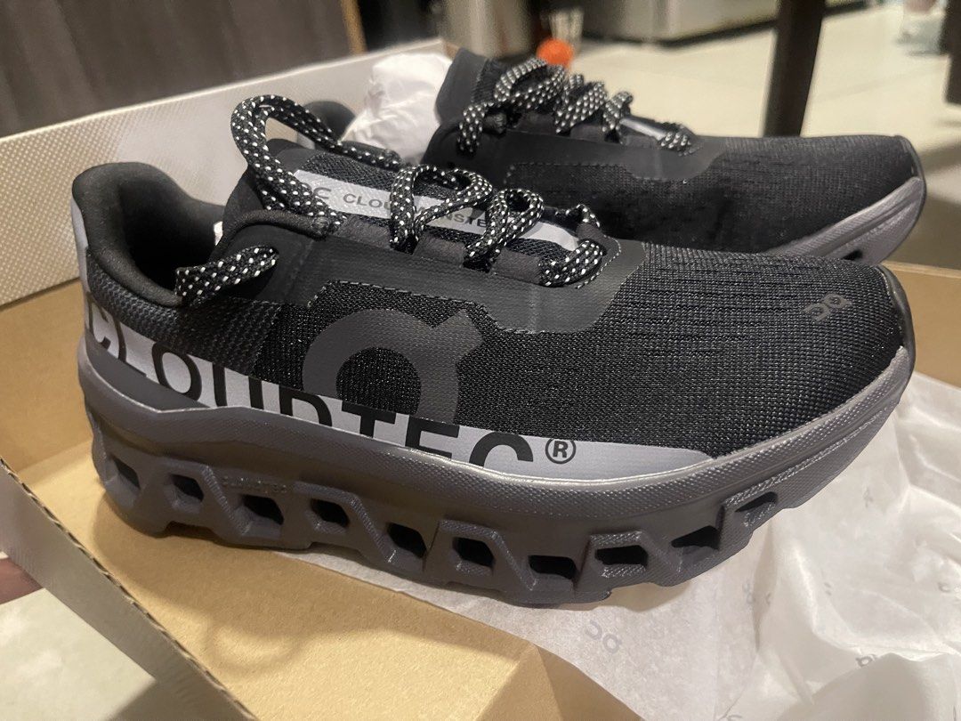 ON Cloud Cloudmonster Lumos (Category: Sneakers) located in Del Monte. Submitted by kayelim5 (Listing ID 1440897743, Image 2). Description: Size 6 US 23cm Bought the wrong size Complete with receipts.