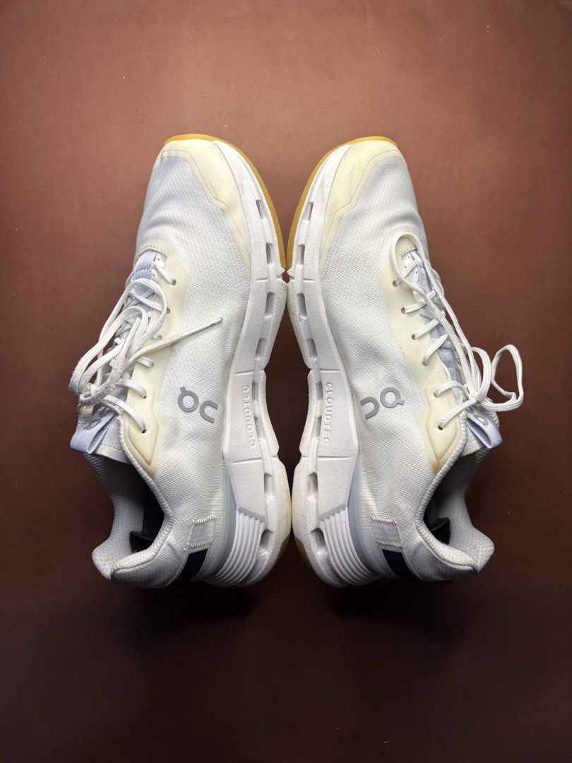 Oncloud Novaform (Category: Sneakers) located in Cagayan de Oro. Submitted by _kai.thrift (Listing ID 1440909897, Image 3). Description: .
