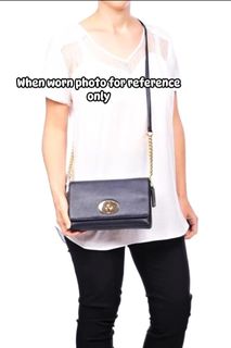 (Category: ) located in . Submitted by shopaholicatheart (Listing ID 1440781535, Image 1). Description: .