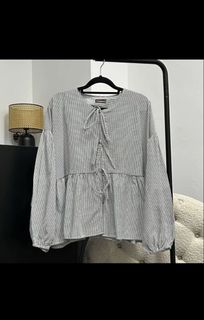 (Category: ) located in . Submitted by chic.collector (Listing ID 1440925757, Image 1). Description: .