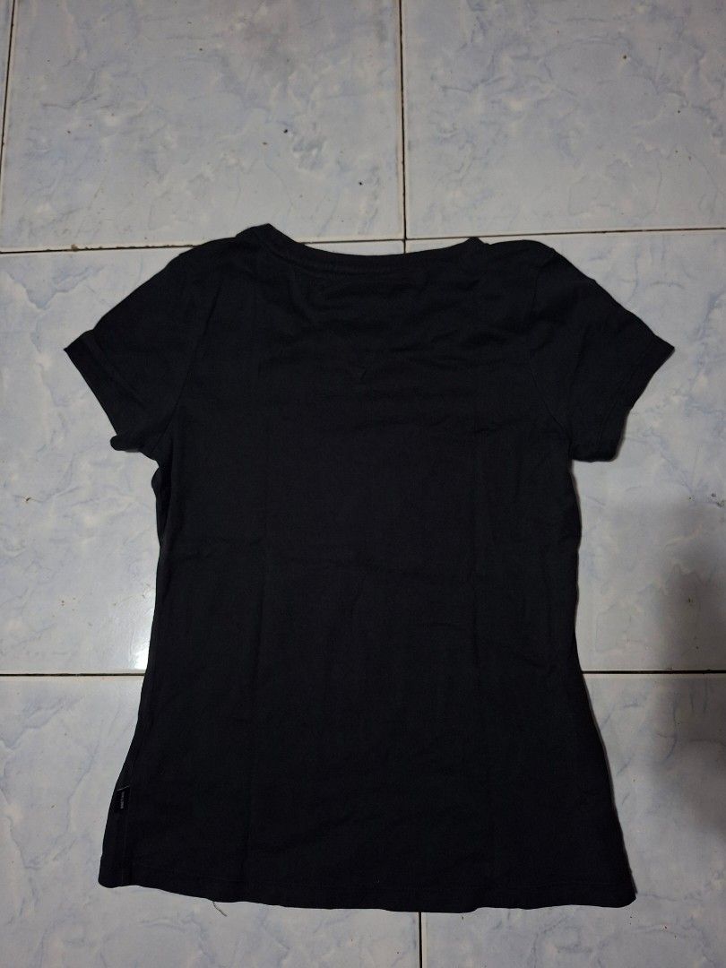 Paul Frank LA Monkey Black T-shirt (Category: Shirts) located in Quezon City. Submitted by liaaaaaamm (Listing ID 1440940999, Image 3). Description: W: 15.5 L: 24.5.
