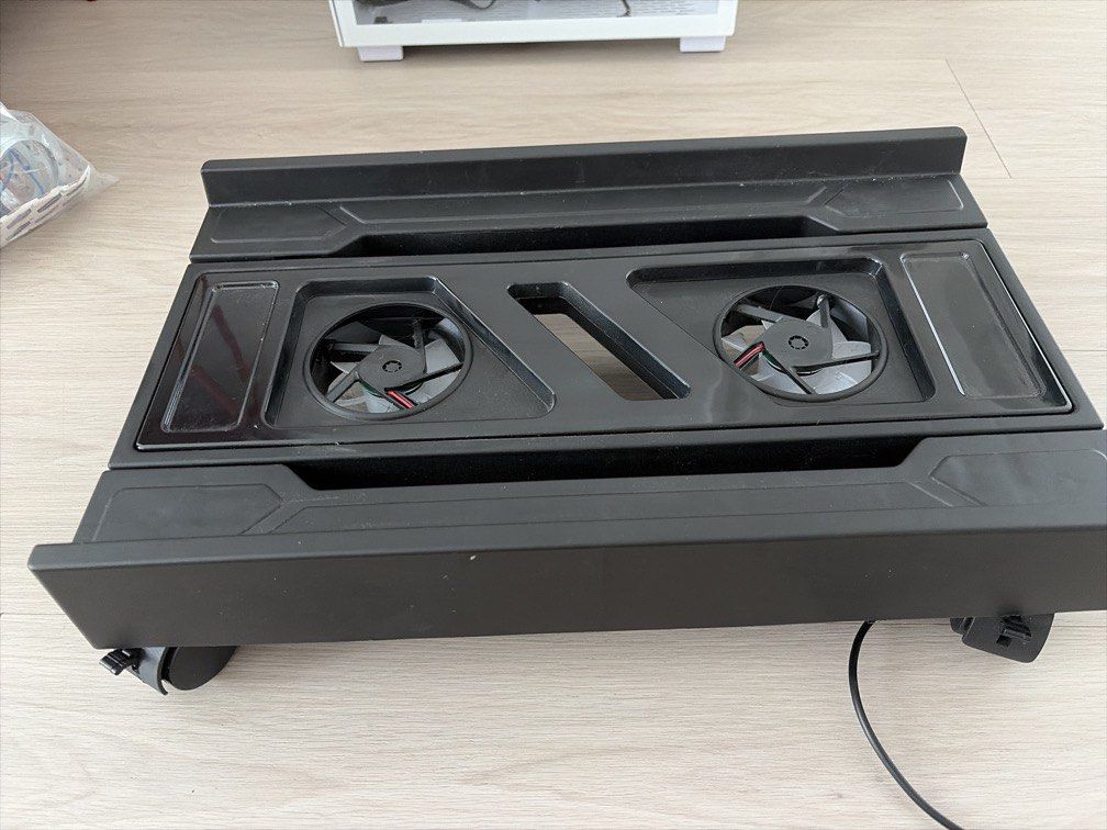 PC adjustable stand with RGB light fan468323497789378560