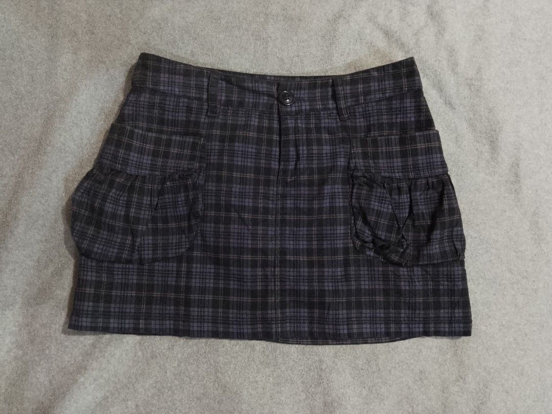 Plaided black and purple skirt (Category: Skirts) located in Cotabato. Submitted by winonasallure (Listing ID 1440817477, Image 1). Description: W:28 L:13 Mine:250 Steal:300 Increment+10 Lock:350 EOB:JUNE 1 @5pm.