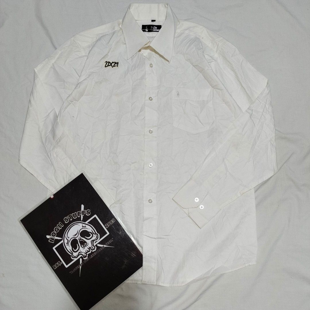 Polo Ralph Lauren White Button Down Shirt Size 41 (Category: Tshirts & Polo Shirts ) located in Manila. Submitted by nogiistuffs333 (Listing ID 1440882924, Image 1). Description: - Brand: Polo Ralph Lauren (Off) - Color: White - Style: Button-down shirt - Size: 41 - Features: Classic polo player logo embroidery on chest, chest pocket, button cuffs - Occasion: Suitable for smart casual or formal wear - Reason for Selling: No longer needed.
