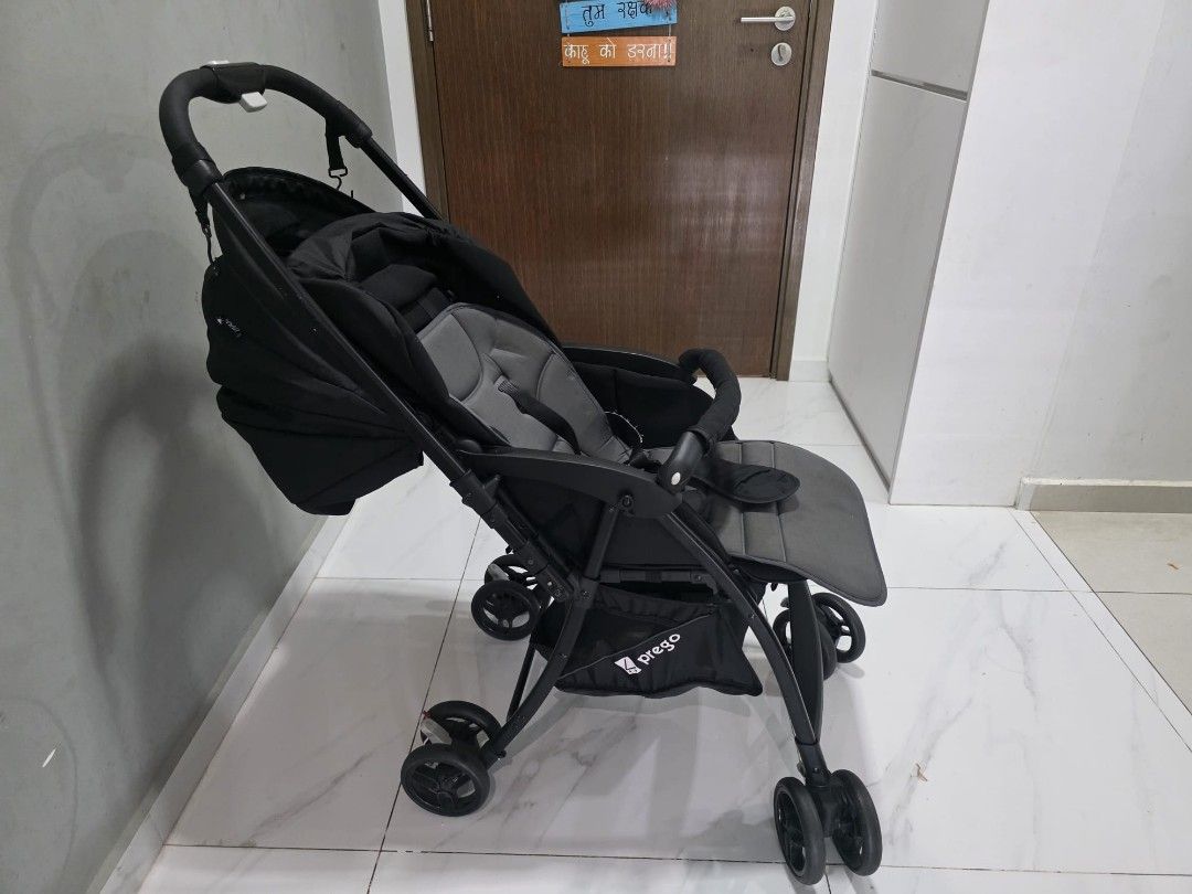 Prego Lightweight Stroller (Category: Strollers) located in Singapore. Submitted by truewater_af05b7 (Listing ID 1440875416, Image 2). Description: Urgent moving out sale Lightweight Prego stroller Include storage basket in good condition selling because moving out..