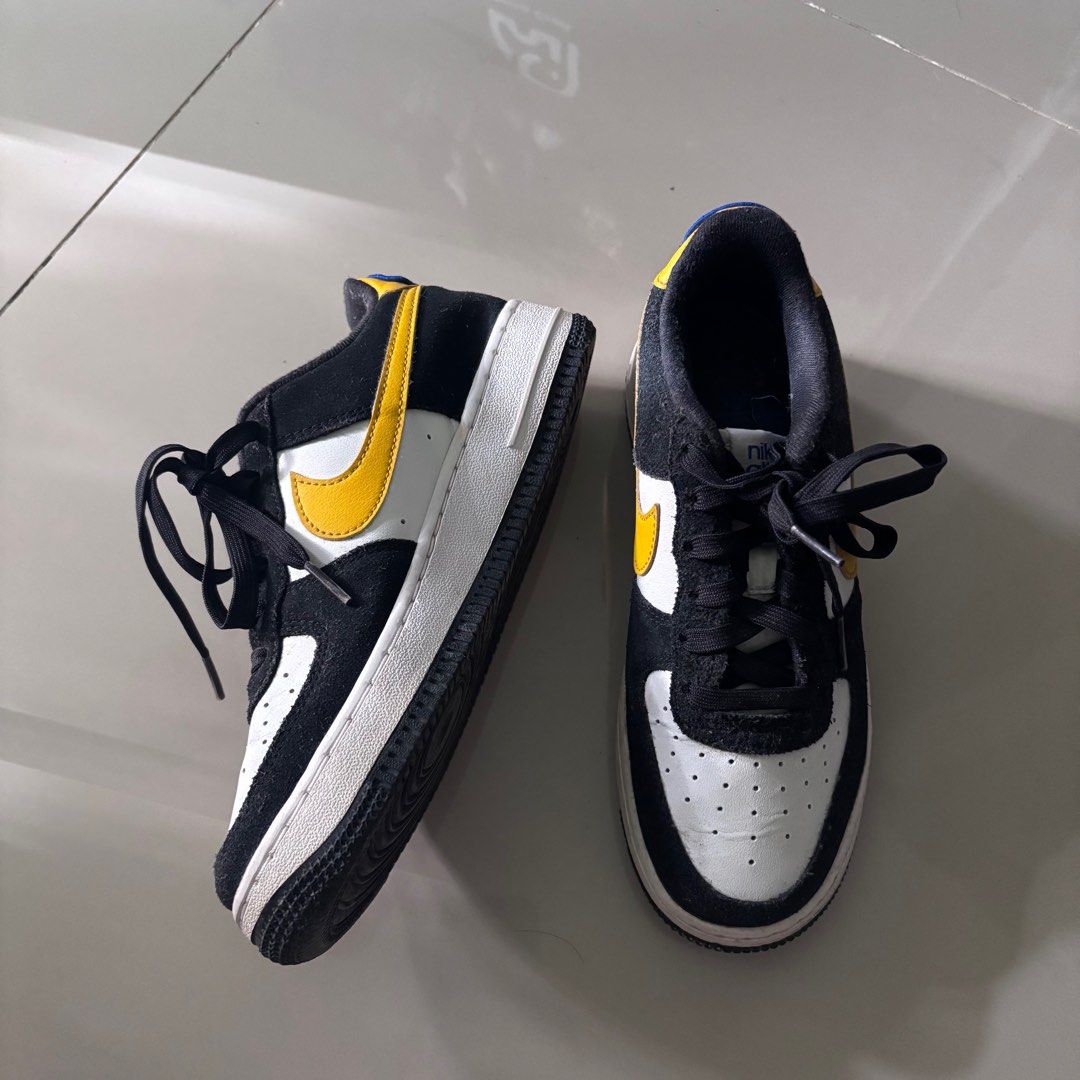 [Preloved] - Authentic Nike Athletic Club Air Force 1 (Category: Sneakers) located in Paranaque City. Submitted by justamethyst (Listing ID 1440844600, Image 2). Description: • Bought in Makati • Size: 4.5Y (can fit size 6) • No box :).
