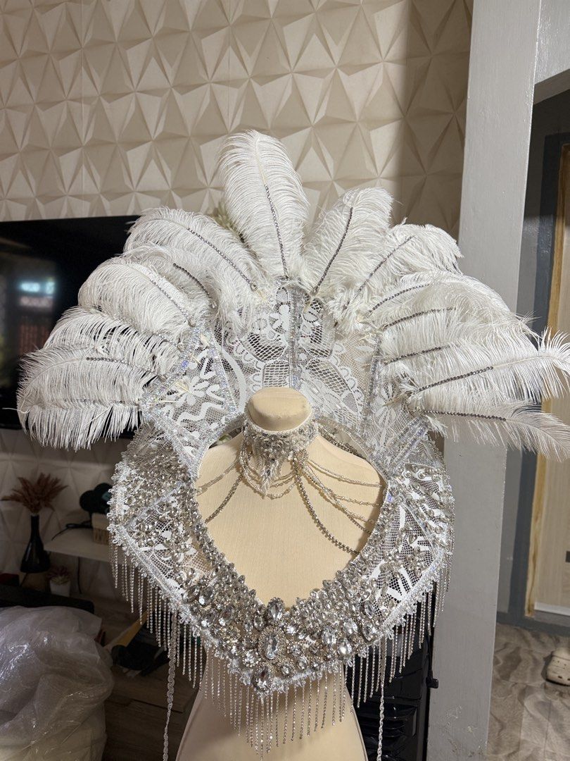 Premium Sagala Backdress (Category: Body Jewelry) located in Makati City. Submitted by iconikarl (Listing ID 1440829457, Image 1). Description: Used once. For rent 1,450 For sale 2,500.