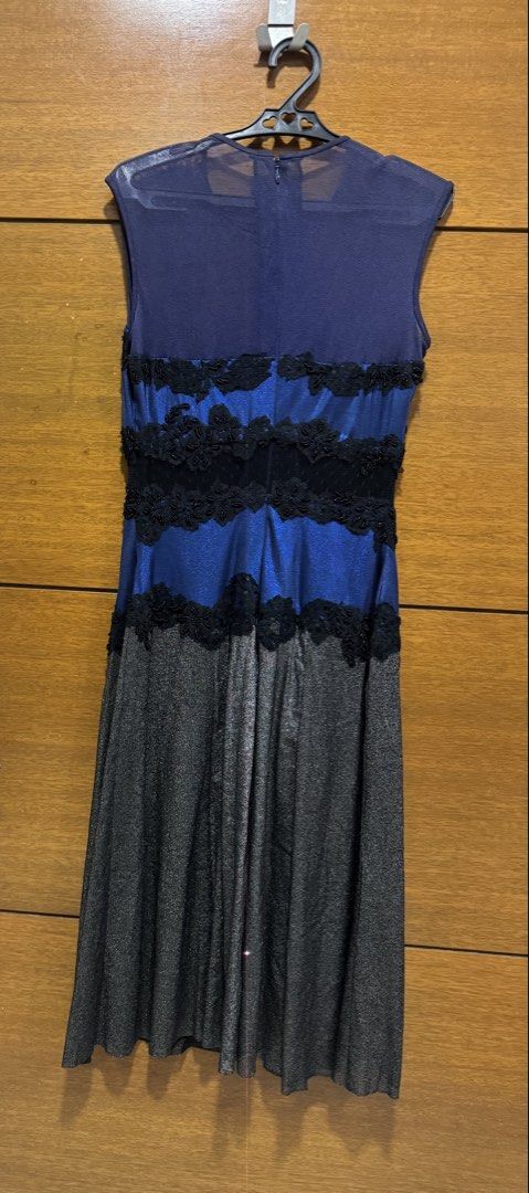 Rajo Laurel cocktail dress (Category: Dresses) located in Manila. Submitted by chinchinshaven (Listing ID 1440859439, Image 2). Description: Size 2 Stretchable fabric .