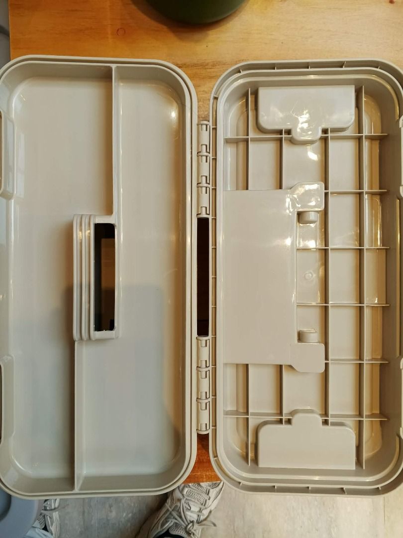 Raptor Case Utility 4.5L Stackable Tool box (Category: Storage Boxes & Baskets) located in Caloocan City. Submitted by elz_07 (Listing ID 1440865041, Image 3). Description: - Durable Raptor storage box - Perfect for organizing tools, fishing tackle, camping gear, and more - Available in multiple sizes and colors to suit your needs - Stackable design for efficient space-saving - Get yours today!.