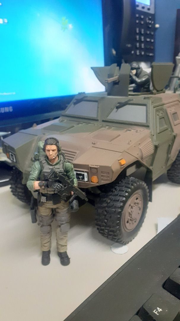 RC def. 1;18 scale armor truck (Category: Remote Control Toys) located in Quezon City. Submitted by snakeeyes1873820201 (Listing ID 1440842983, Image 1). Description: FS: RC def/untested 1;18 scale NO CONTROLLER wysiwyg.