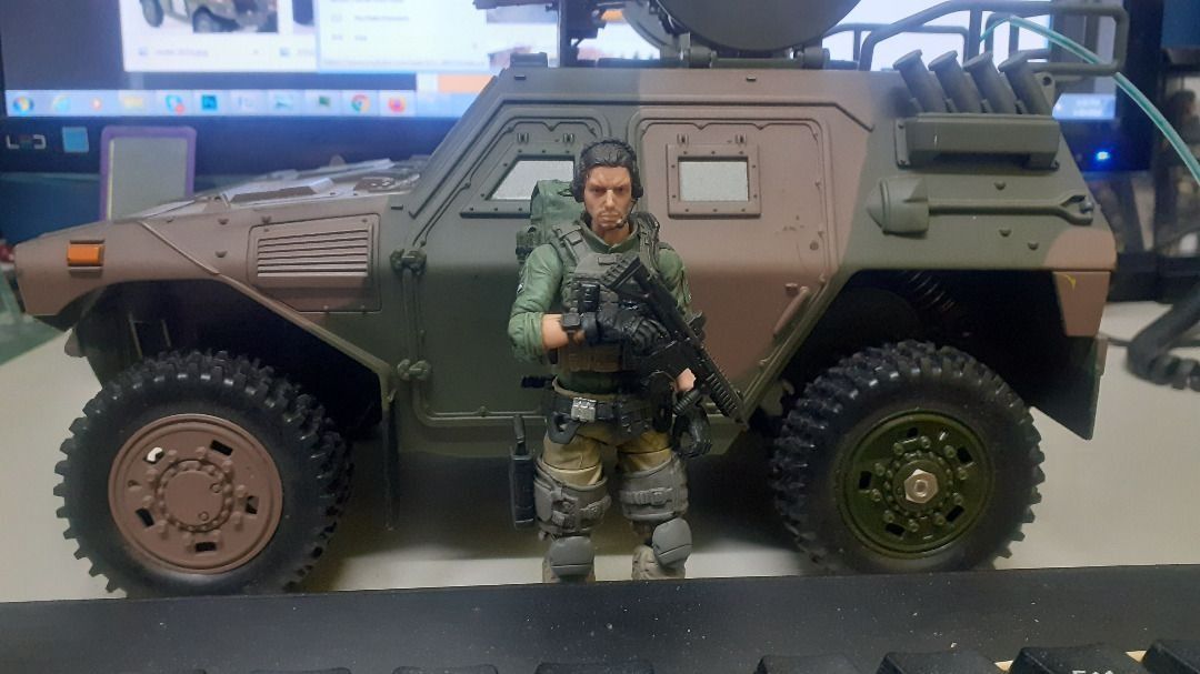 RC def. 1;18 scale armor truck (Category: Remote Control Toys) located in Quezon City. Submitted by snakeeyes1873820201 (Listing ID 1440842983, Image 3). Description: FS: RC def/untested 1;18 scale NO CONTROLLER wysiwyg.