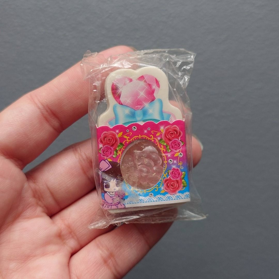 Retro "Heisei era" roller/roller-type eraser (Category: Stationery & School Supplies) located in Pasig City. Submitted by toy_kwinndom (Listing ID 1440945805, Image 1). Description: .