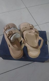 (Kategori: ) berada di . Dikirim oleh _oncemore_ (ID iklan 1440887134, Gambar 1). Deskripsi: .