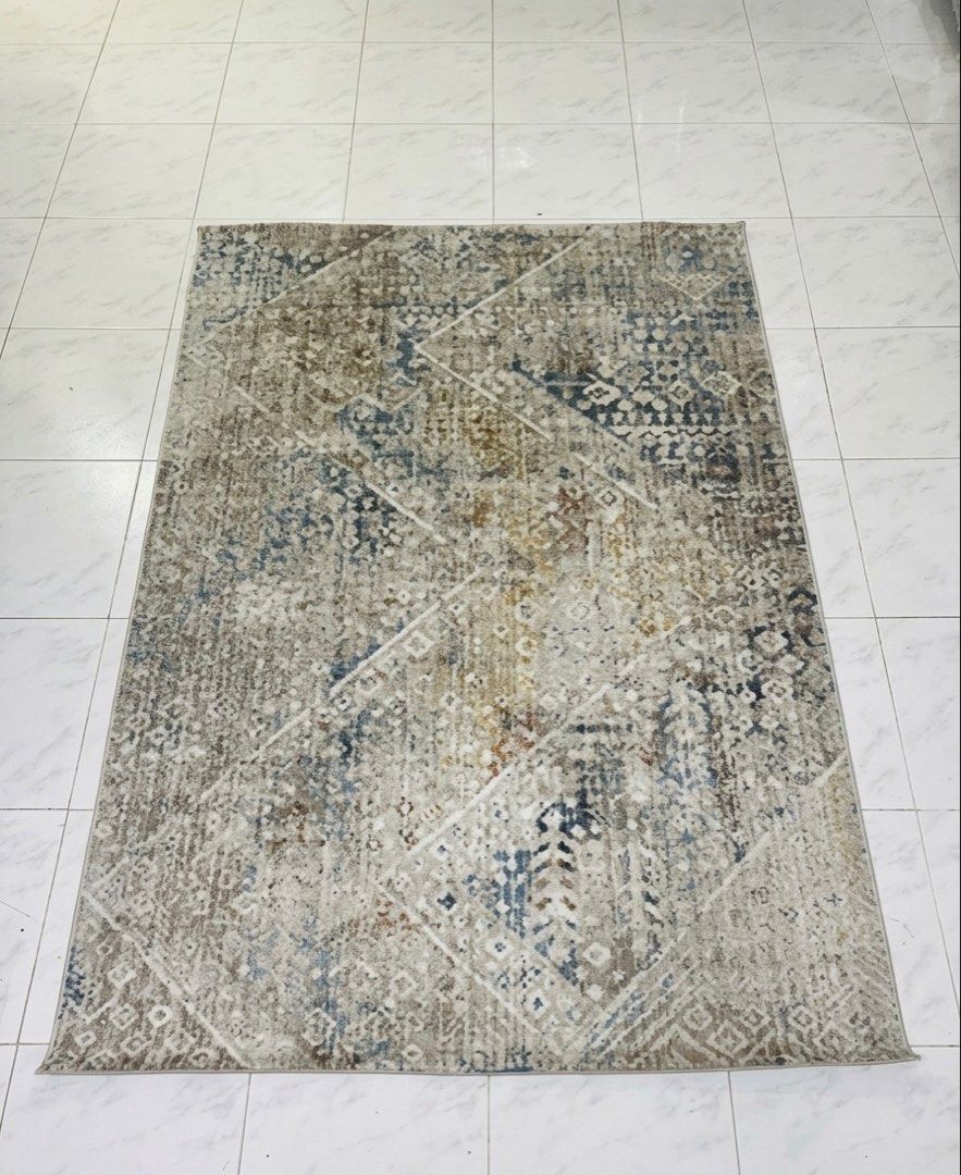 Rug468734397635645441