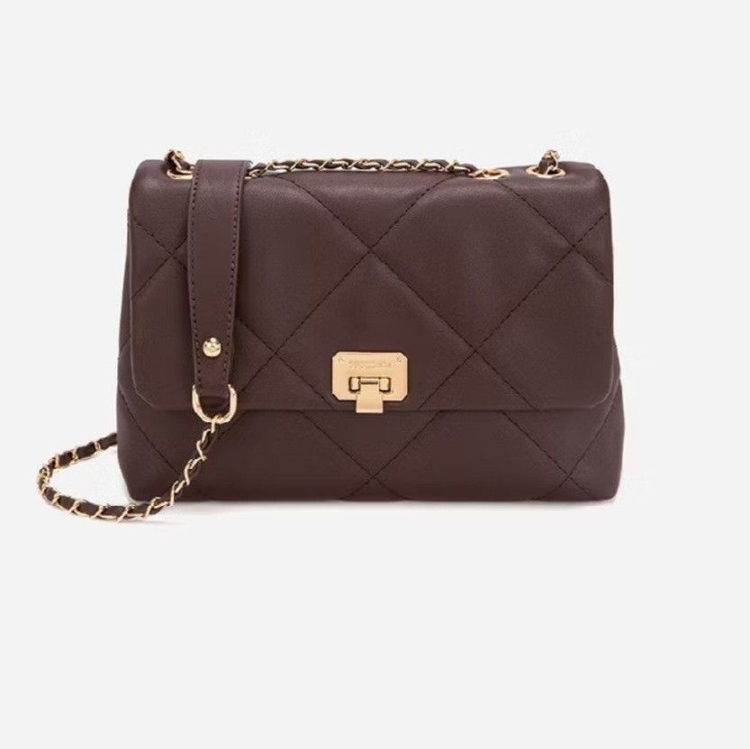 SECOSANA Convertible Cross Body Bag (Category: Cross-body Bags) located in Pasay City. Submitted by ShopWithCat (Listing ID 1440834511, Image 1). Description: Hey loves! 💕 I’m doing a wardrobe cleanse and letting go of most of my favorite pieces. Everything here is in great condition, either brand new or lightly used, and ready to make someone else’s OOTD shine. ✨ 🛍️ Please note: Payment first policy. Will reserve the item to the person who sen