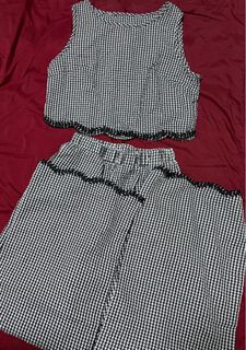 (Category: ) located in . Submitted by chloesboutique (Listing ID 1440766113, Image 1). Description: .