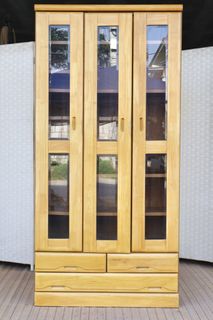 (Category: ) located in . Submitted by FurnitureGallery (Listing ID 1440889070, Image 1). Description: .