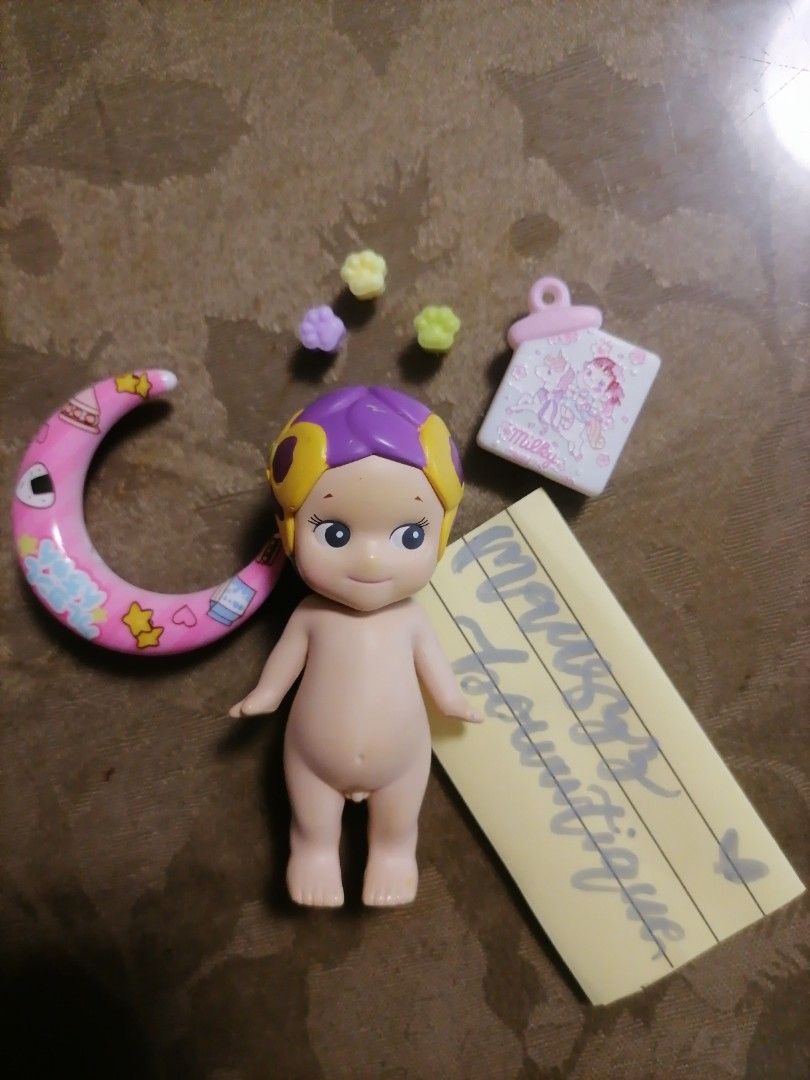 Sonny Angel Dreams 2023 Figure with Accessories (Category: Designer & Blind Box Toys) located in Manila. Submitted by m4u_r1czzzz67 (Listing ID 1440929054, Image 1). Description: - Sonny Angel Dreams 2023 figure - Ideal for collectors.