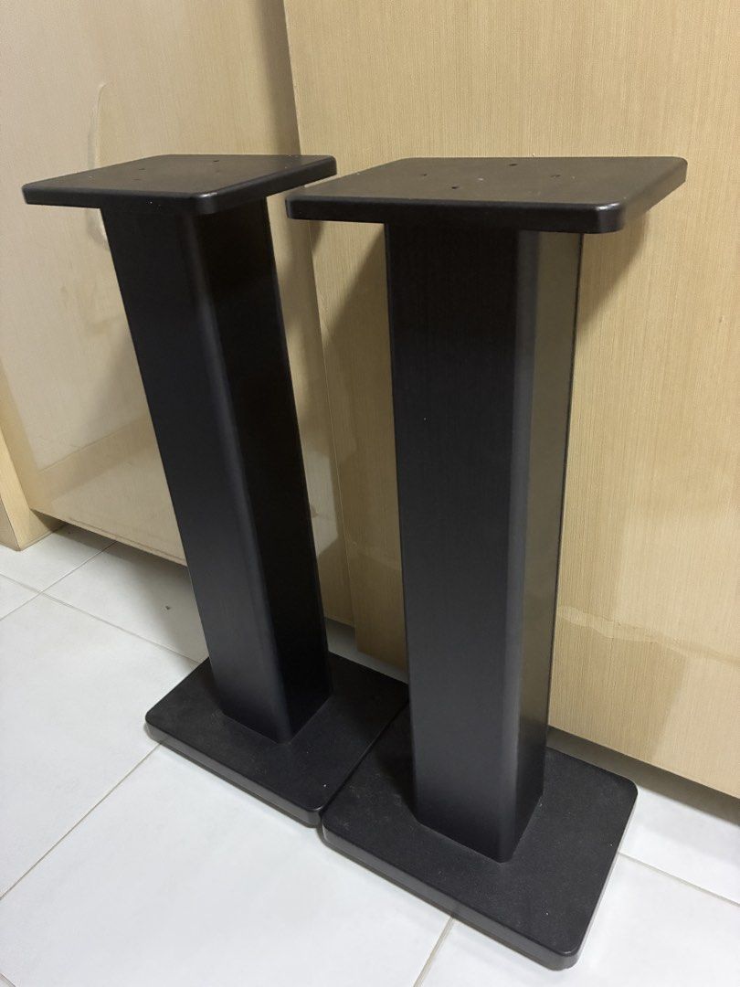 Speaker stand468417968803696640