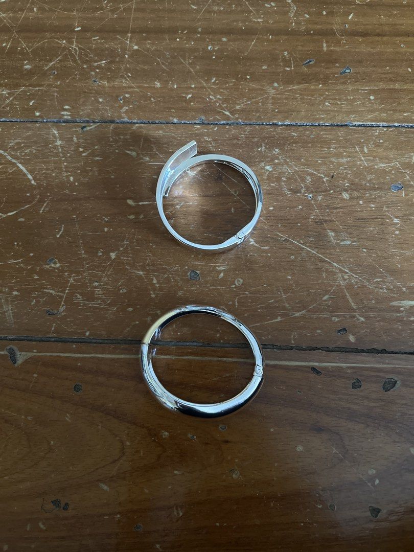 [TAKE ALL] H&M Silver Jewelry (Category: Bracelets) located in Quezon City. Submitted by shopmuse (Listing ID 1440812135, Image 3). Description: rfs: decluttering!.
