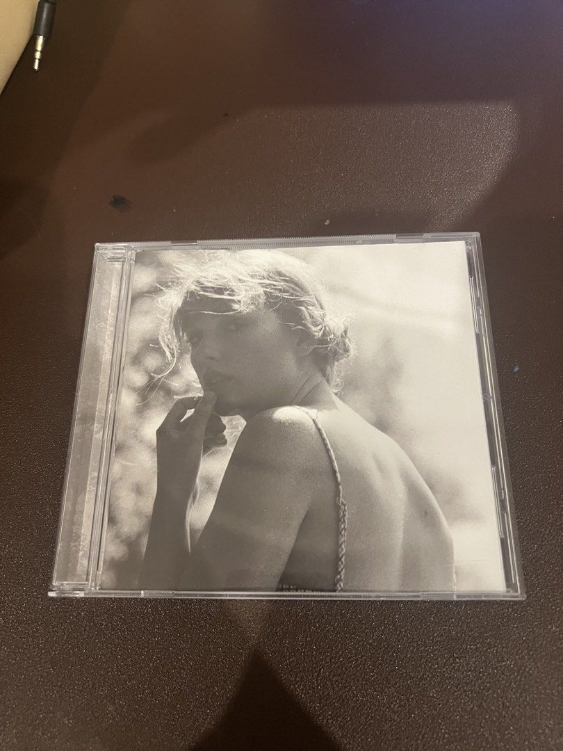 taylor swift folklore cd (Category: CDs & DVDs) located in Manila. Submitted by alliethrift (Listing ID 1440930726, Image 1). Description: taylor swift folklore cd target - loc is makati metro manila - payment thru gcash - grab/jnt.