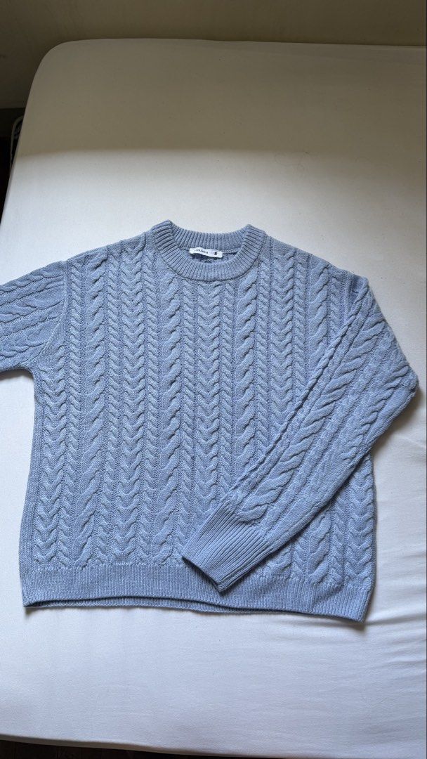 TERRANOVA Light Blue Cable Knit Sweater Size S (Category: Longsleeves) located in Pasay City. Submitted by kimmingyuu1006 (Listing ID 1440793781, Image 3). Description: - Brand: CERRANOVA - Style: Cable knit sweater - Color: Blue - Neckline: Crew neck - Sleeves: Long sleeves - Size: S - Features: Cozy and warm, versatile for pairing with jeans or skirts. used only once.